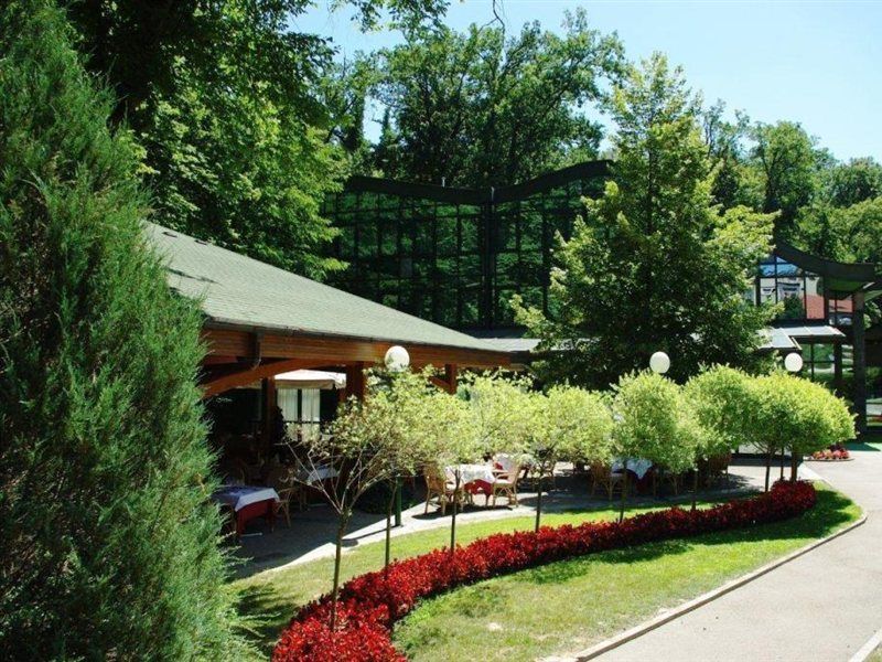As 4* Zagreb